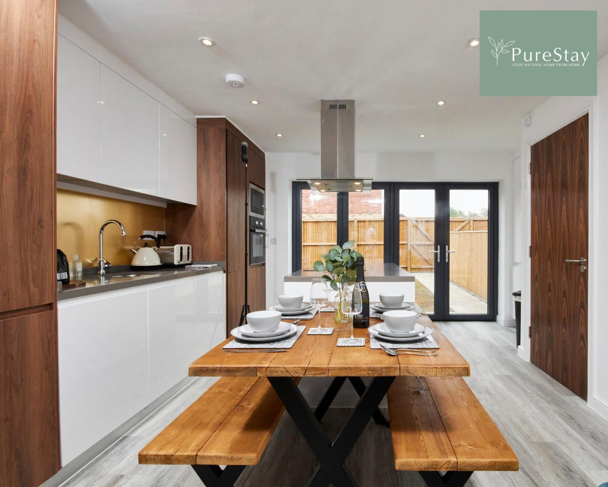 Stunning 5 Bed Manchester House With Parking By Purestay Short Lets & Serviced Accommodation מראה חיצוני תמונה