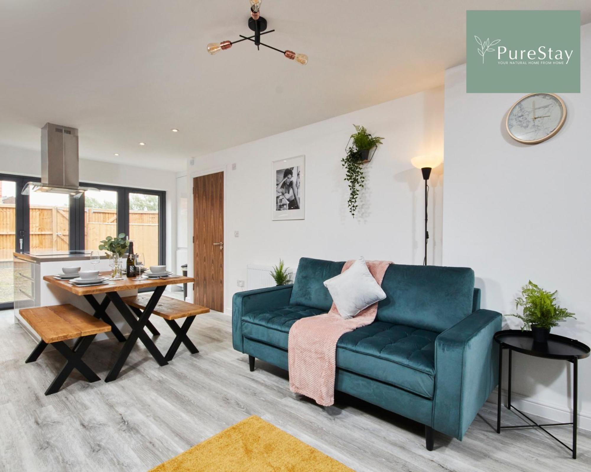 Stunning 5 Bed Manchester House With Parking By Purestay Short Lets & Serviced Accommodation מראה חיצוני תמונה