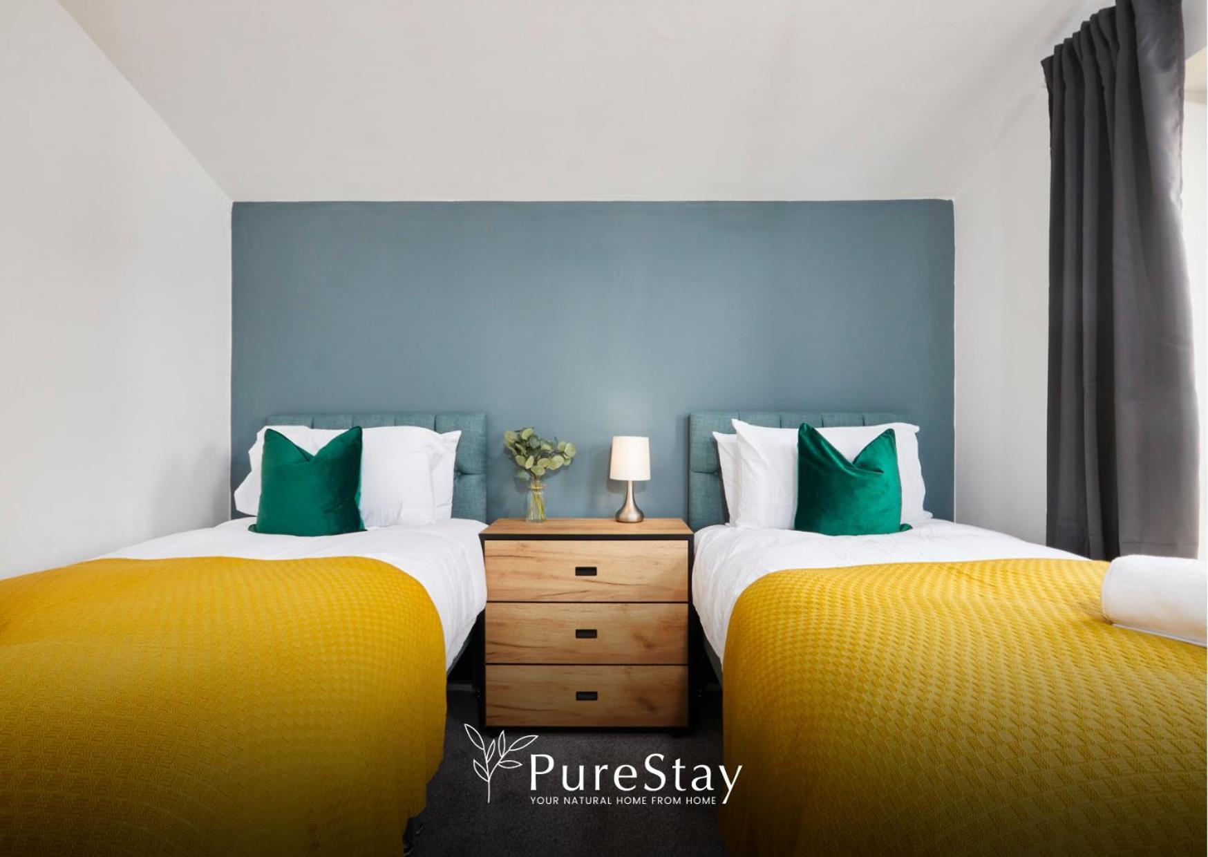 Stunning 5 Bed Manchester House With Parking By Purestay Short Lets & Serviced Accommodation מראה חיצוני תמונה