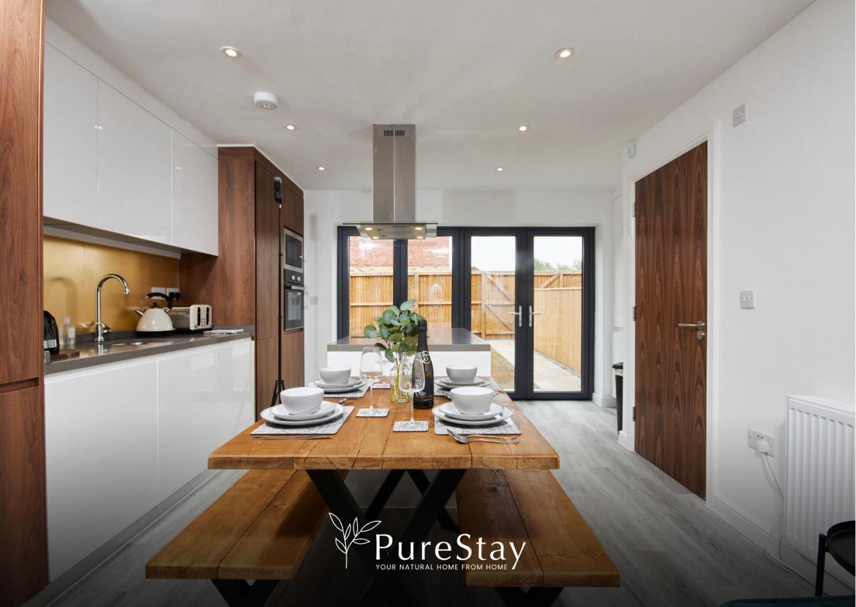 Stunning 5 Bed Manchester House With Parking By Purestay Short Lets & Serviced Accommodation מראה חיצוני תמונה